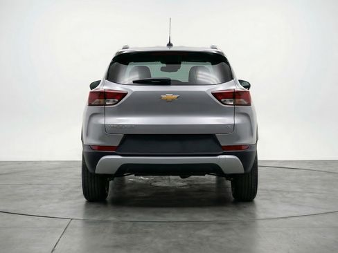 Used 2025 Chevrolet TrailBlazer LT FWD image 7