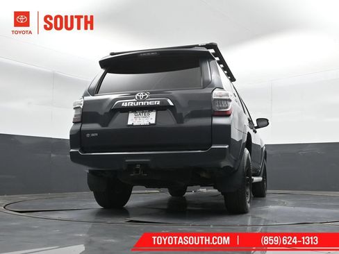 Used 2024 Toyota 4Runner SR5 Premium w/ Moonroof Package AWD/4WD image 39