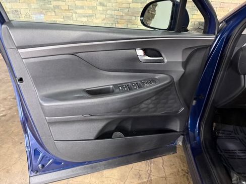 Used 2019 Hyundai Santa Fe SEL FWD image 11