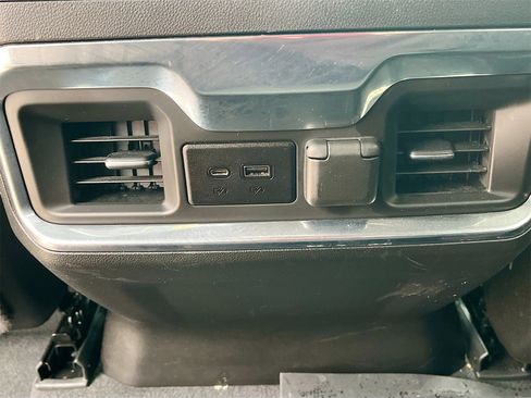 Used 2022 Chevrolet Silverado 1500 LTZ w/ LTZ Premium Package image 27