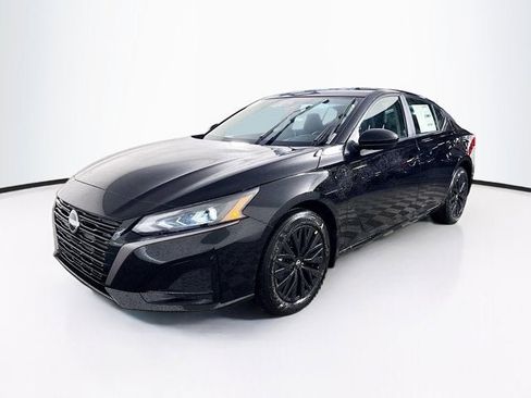 New 2026 Nissan Altima 2.5 SV w/ SV Special Edition Package AWD/4WD image 1