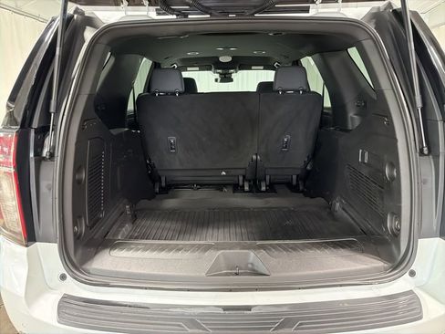 Used 2023 Chevrolet Tahoe 4WD w/ 1FL Safety Package image 8