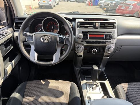 Used 2010 Toyota 4Runner 4WD image 10