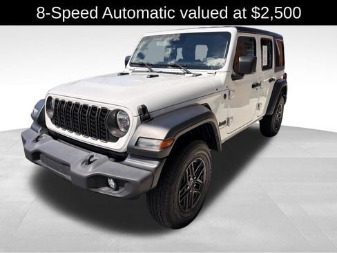 Used 2024 Jeep Wrangler Unlimited Sport AWD/4WD image 3