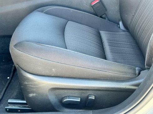 Used 2024 Nissan Altima 2.5 SV FWD image 21