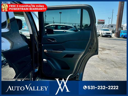 Used 2020 GMC Acadia Denali w/ Technology Package AWD/4WD image 24
