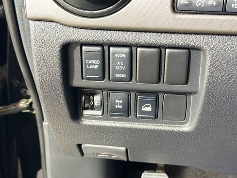 Used 2021 Nissan Titan PRO-4X w/ Pro-4x Convenience Package AWD/4WD image 12