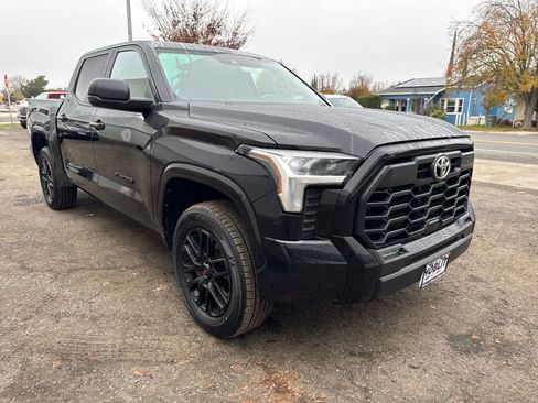 Used 2024 Toyota Tundra SR5 image 7
