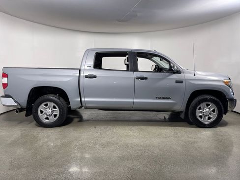 Used 2018 Toyota Tundra SR5 w/ SR5 Upgrade Package RWD image 2