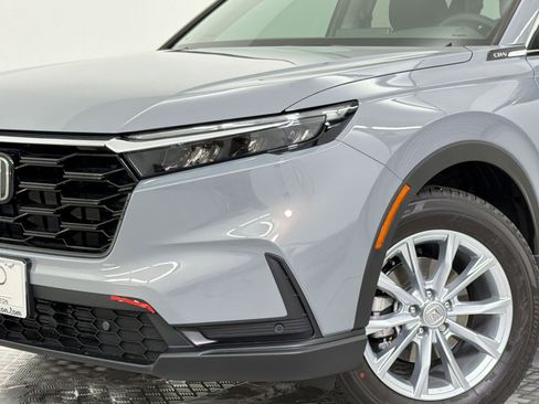 Used 2025 Honda CR-V EX-L image 8