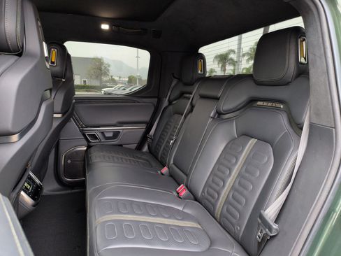 Used 2023 Rivian R1T Launch Edition image 30