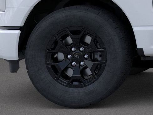 New 2025 Ford F150 Lightning XLT image 23