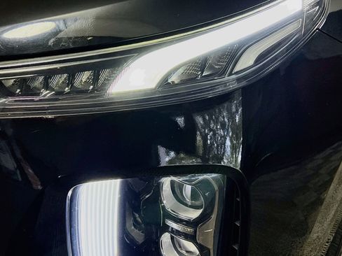 Used 2021 Hyundai Palisade Limited FWD image 12