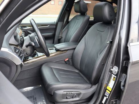 Used 2018 BMW X5 xDrive40e image 12