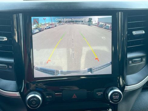 Used 2022 RAM 1500 Big Horn AWD/4WD image 14