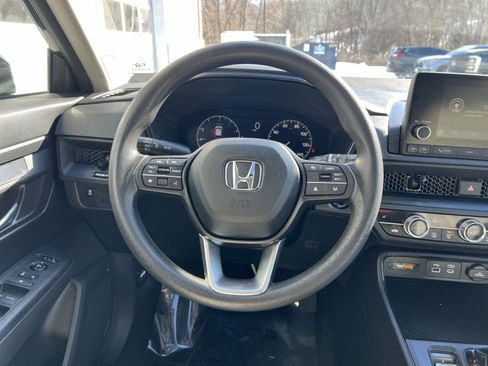 Used 2023 Honda CR-V EX image 16