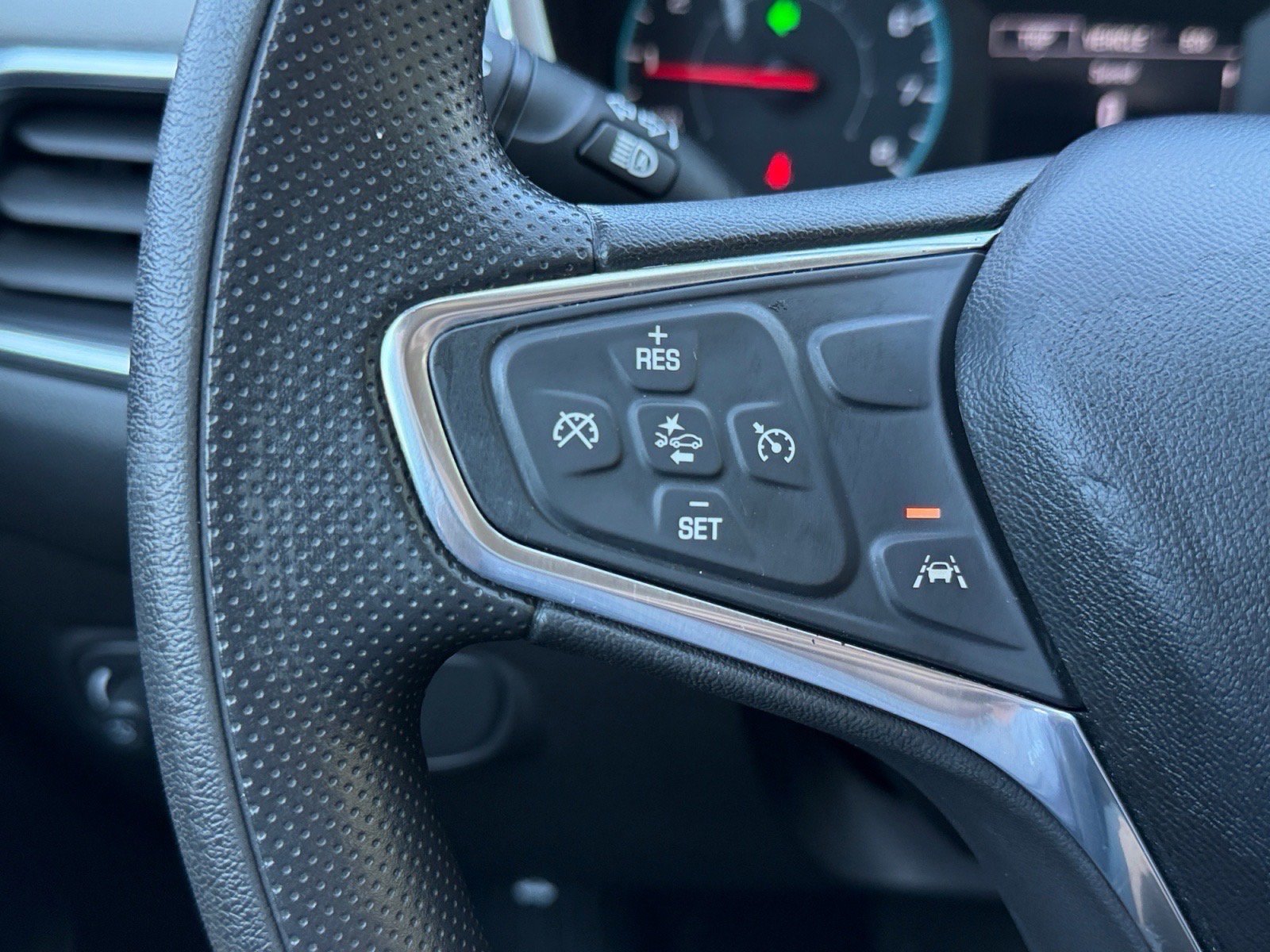 Used 2021 Chevrolet Equinox LS w/ LS Convenience Package FWD image 22
