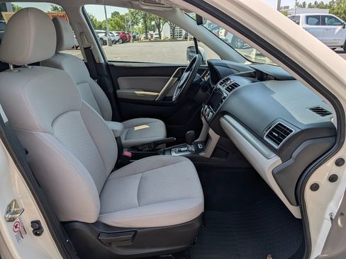 Used 2018 Subaru Forester 2.5i Premium AWD/4WD image 20