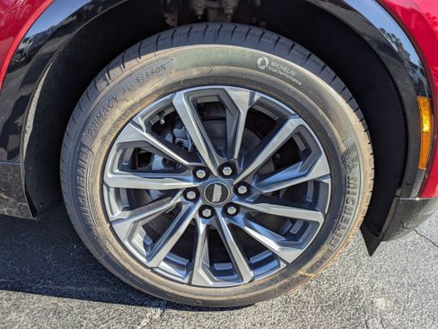 New 2026 Cadillac Lyriq Sport AWD/4WD image 12