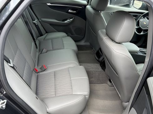 Used 2018 Chevrolet Impala LS FWD image 9