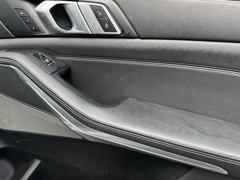 Used 2019 BMW X5 xDrive50i image 18