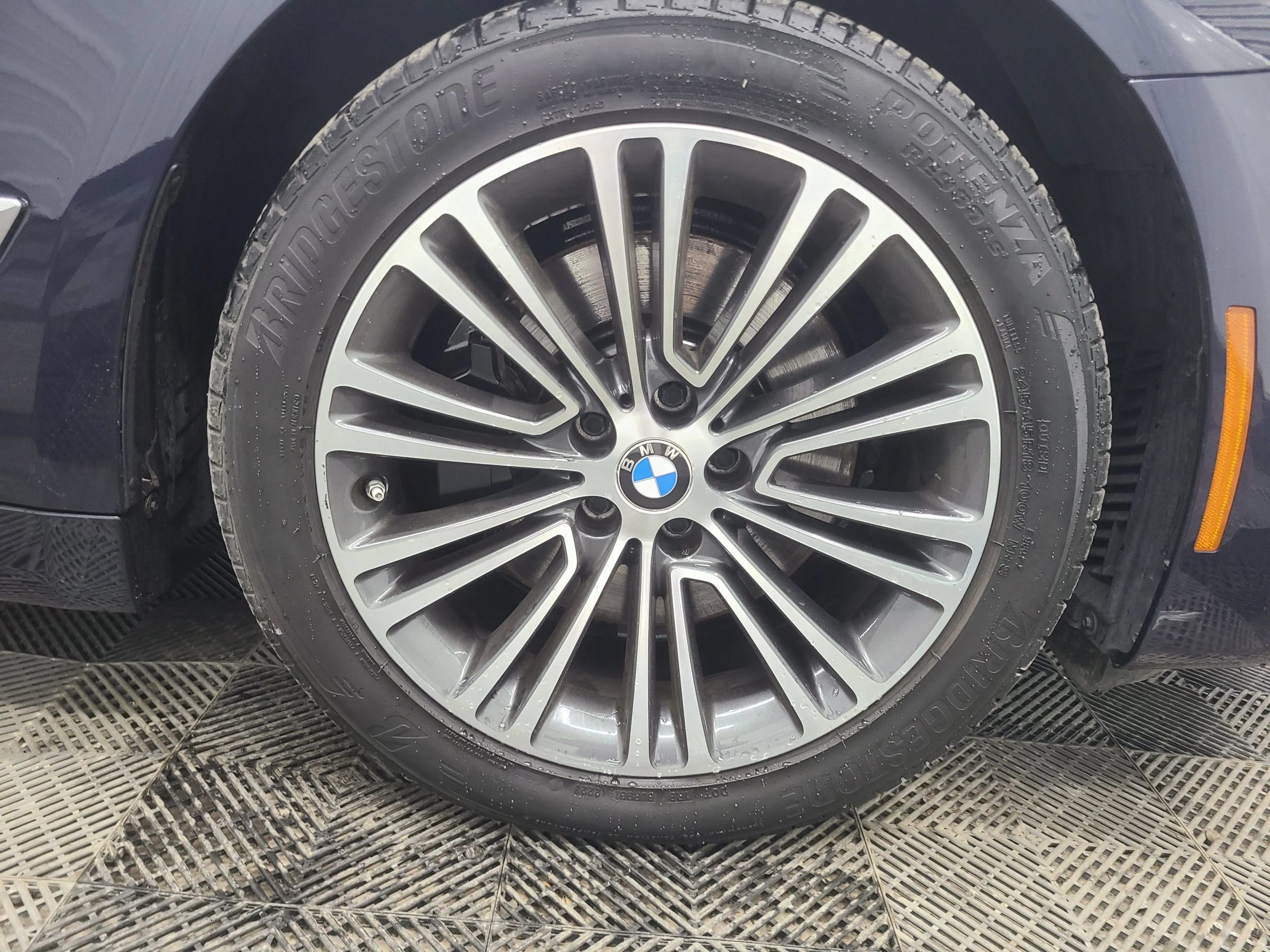 Used 2019 BMW 540i xDrive w/ Convenience Package AWD/4WD image 15
