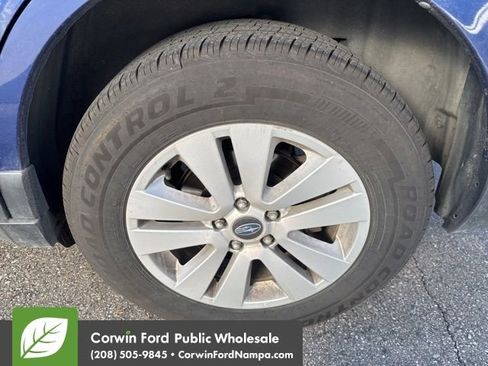 Used 2016 Subaru Outback 2.5i Premium image 13