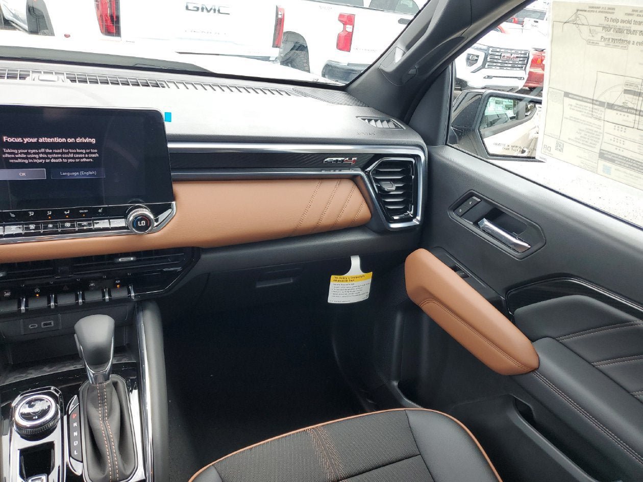 New 2026 GMC Canyon AT4 AWD/4WD image 15