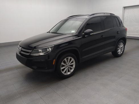 Used 2017 Volkswagen Tiguan Limited w/ Premium Package image 2