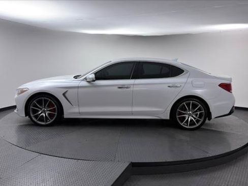 Used 2019 Genesis G70 3.3T Advanced RWD image 3