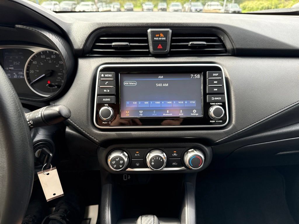 Used 2025 Nissan Versa S w/ Trunk Package FWD image 15