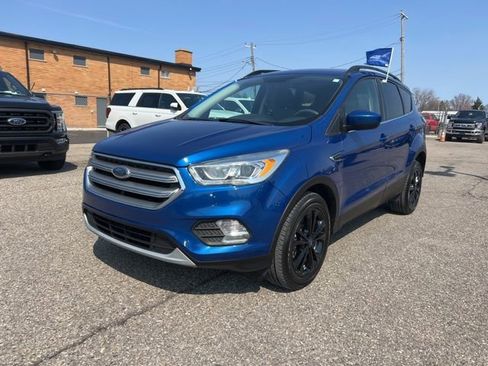 Certified 2017 Ford Escape SE w/ Equipment Group 201A image 28