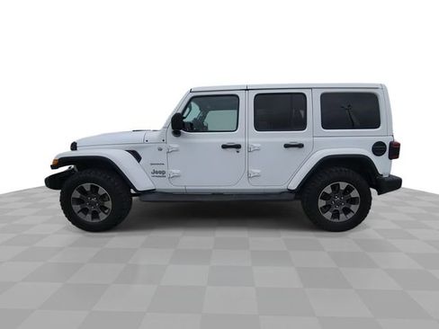 Used 2018 Jeep Wrangler Unlimited Sahara AWD/4WD image 5