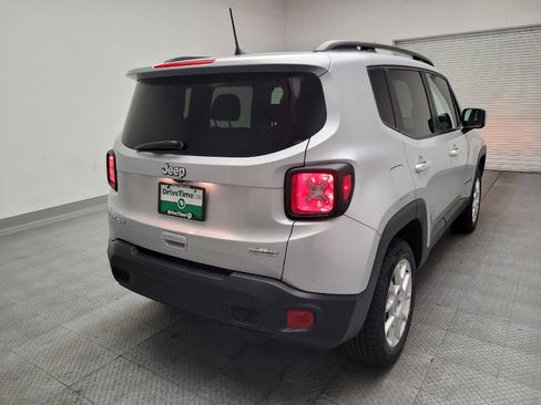 Used 2020 Jeep Renegade Latitude AWD/4WD image 7