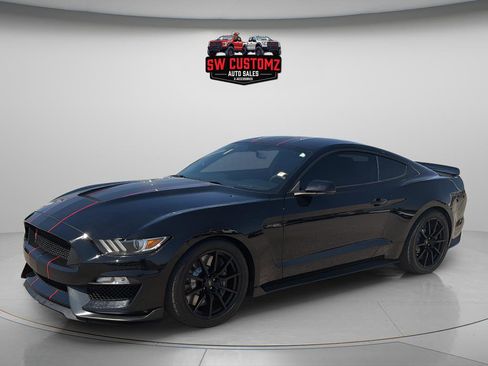 Used 2018 Ford Mustang Shelby GT350 w/ Electronics Package RWD image 3