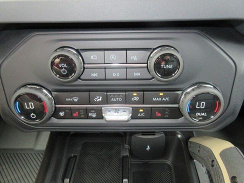 New 2025 Ford Bronco Badlands AWD/4WD image 26