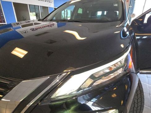 Used 2023 Nissan Rogue SL w/ SL Premium Package FWD image 27