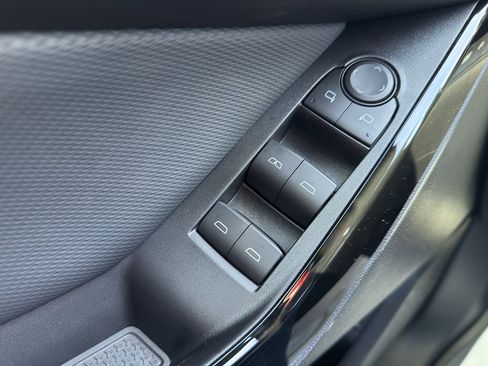 New 2026 Chevrolet Equinox LT image 24