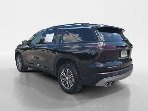 Used 2025 Chevrolet Traverse LT AWD/4WD image 3