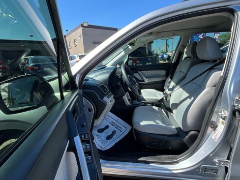 Used 2017 Subaru Forester 2.5i Premium w/ All-Weather Package AWD/4WD image 19