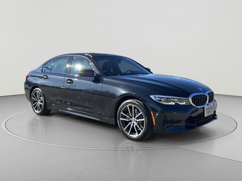 Used 2022 BMW 330i xDrive Sedan w/ Premium Package 2 AWD/4WD image 18