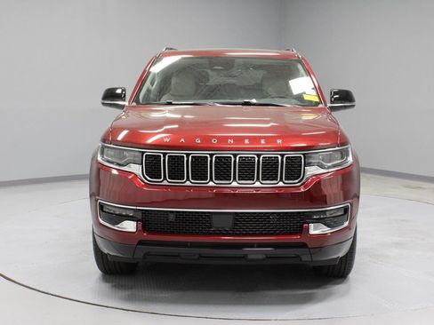 Used 2024 Jeep Wagoneer 4WD w/ Premium Group I image 7