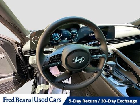 Used 2026 Hyundai Elantra SEL FWD image 15