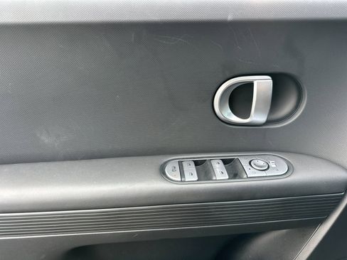 Used 2023 Hyundai Ioniq 5 SE image 11