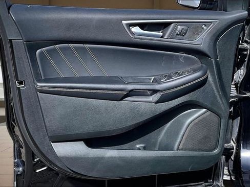 Used 2023 Ford Edge ST image 23