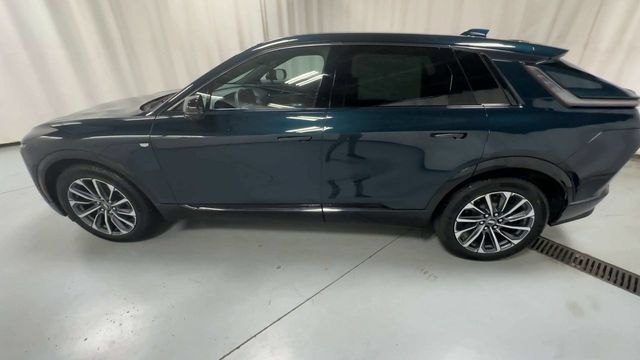 Certified 2024 Cadillac Lyriq Sport AWD/4WD image 5