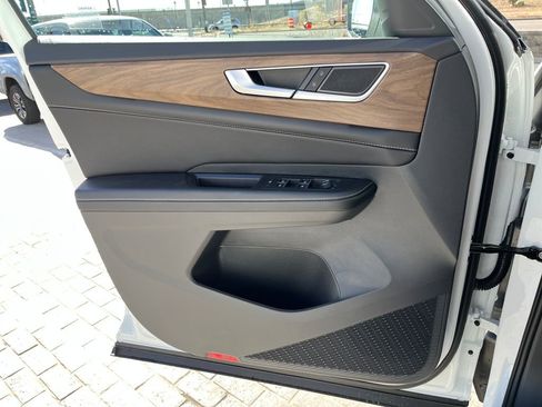 New 2026 Volkswagen Atlas SE image 19