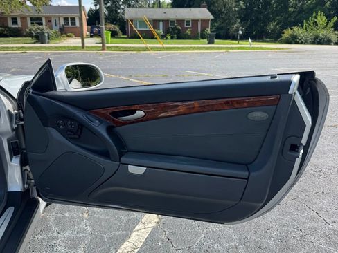 Used 2003 Mercedes-Benz SL 500 image 21