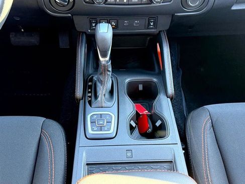 Used 2026 Nissan Frontier PRO-4X w/ Pro-4x Convenience Package image 36