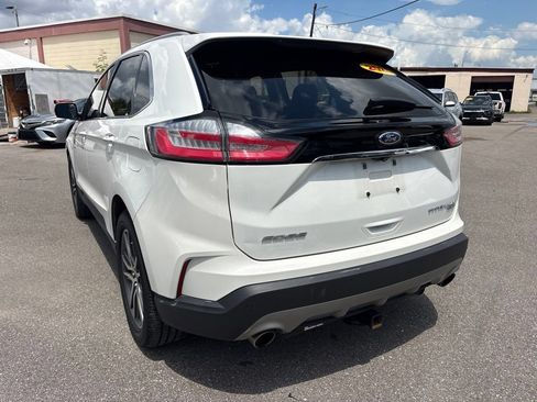 Used 2020 Ford Edge Titanium FWD image 5